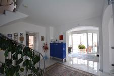 esch-3-9.jpg