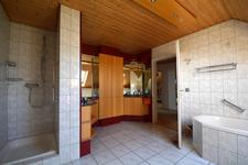 esch-3-25.jpg